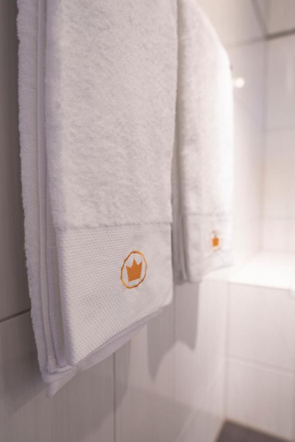 אבאנשס Swiss Hotel La Couronne מראה חיצוני תמונה