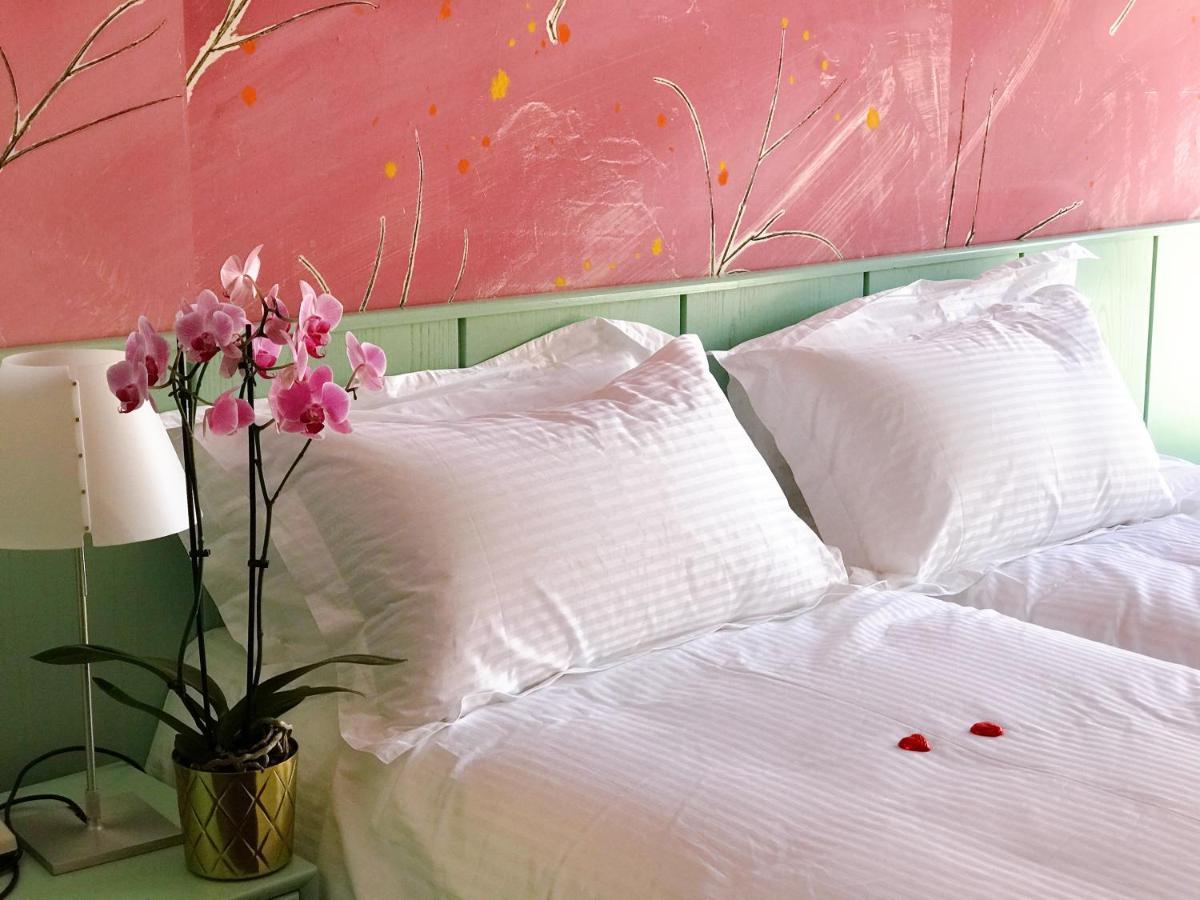 אבאנשס Swiss Hotel La Couronne מראה חיצוני תמונה