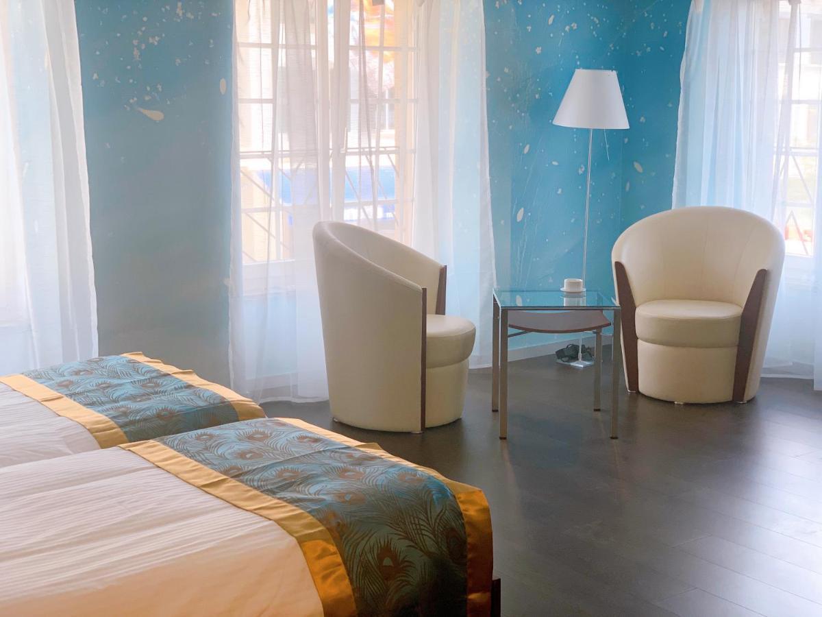 אבאנשס Swiss Hotel La Couronne מראה חיצוני תמונה