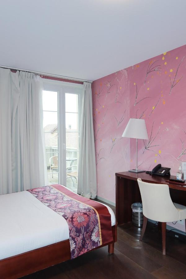 אבאנשס Swiss Hotel La Couronne מראה חיצוני תמונה