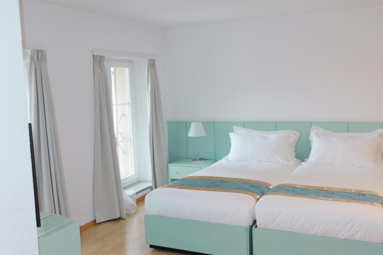 אבאנשס Swiss Hotel La Couronne מראה חיצוני תמונה